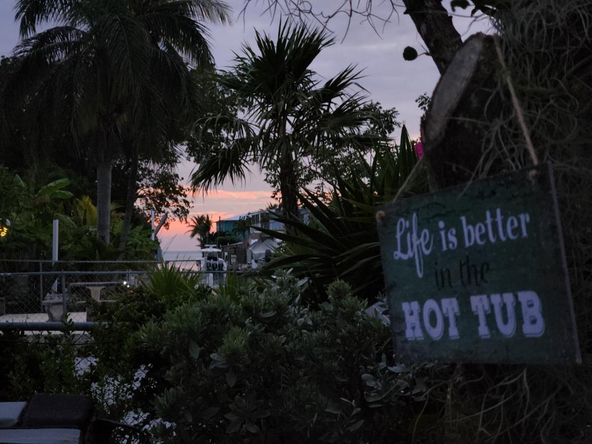 The Butterfly Cottage Маратон Екстериор снимка
